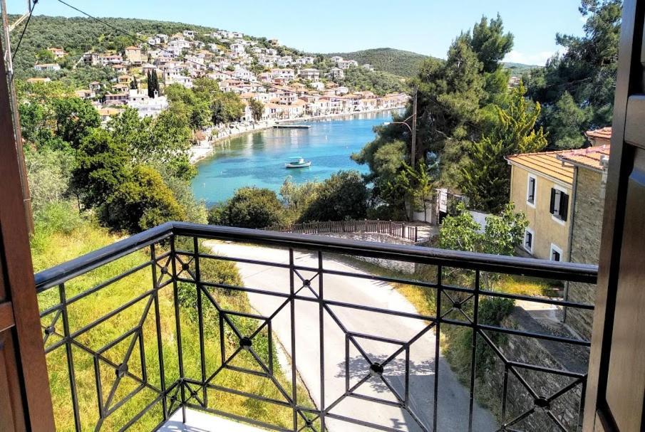 Pelion Seaside Luxury House Leilighet Áfissos Eksteriør bilde